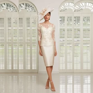 Plus Size Mother Of The Bride Dresses Sheath 3/4 Sleeves Knee Length Appliques Short Groom Mother Dresses For Wedding Customized